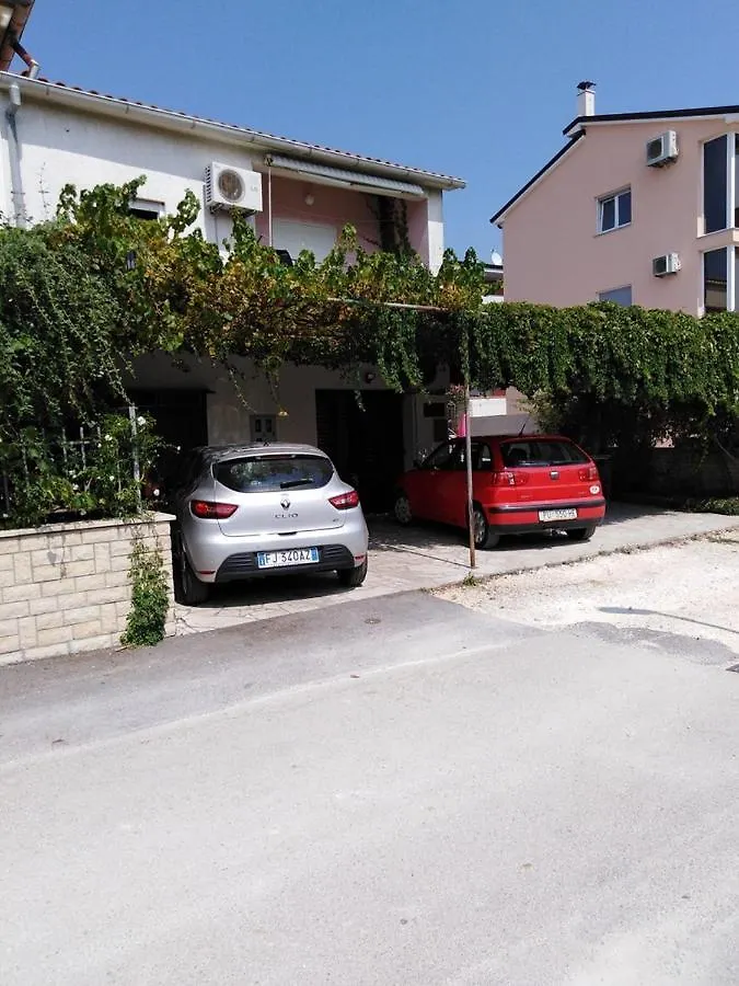 Apartments Mirijana Vinogradska プーラ クロアチア